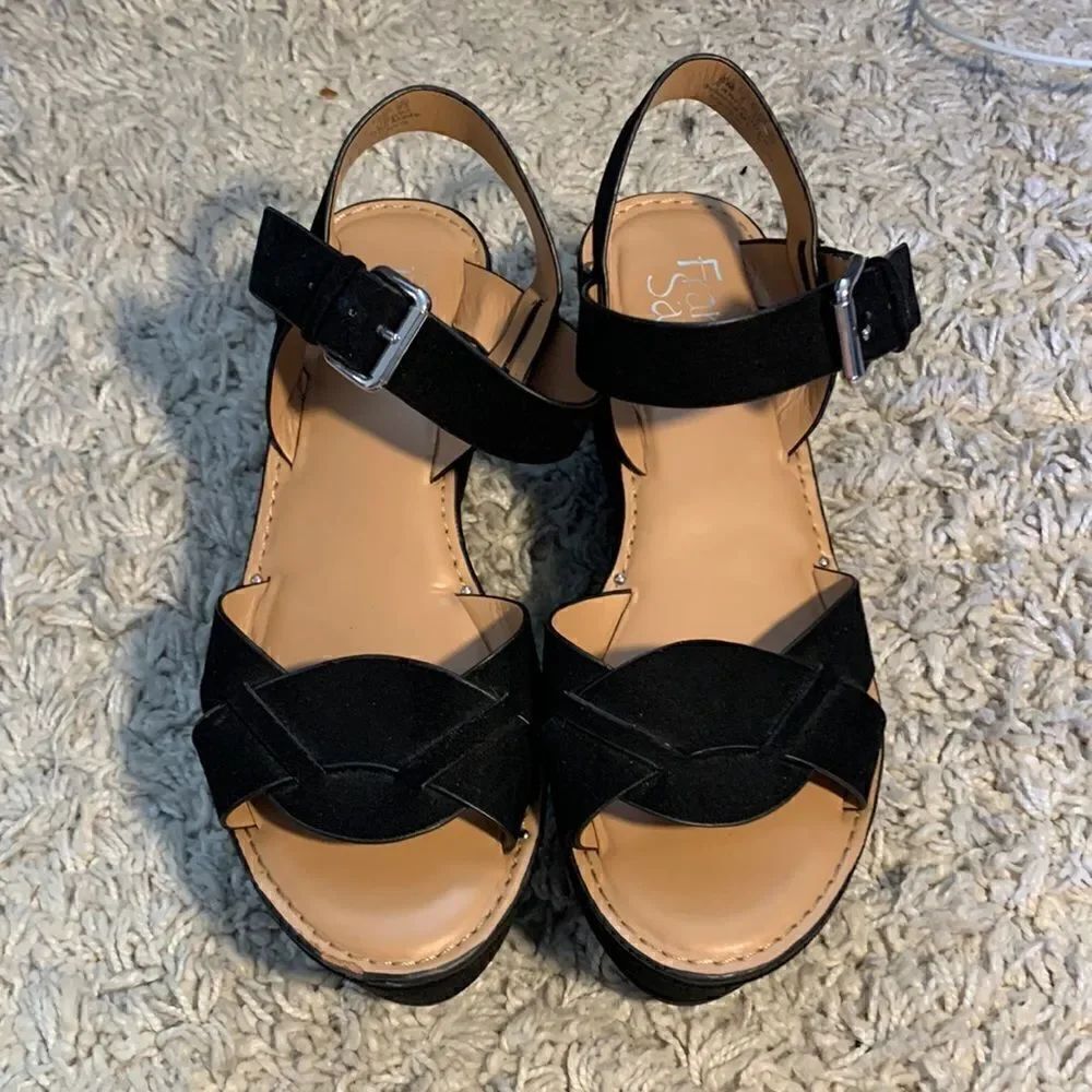 Franco Sarto GUC black suede like open toe platform sandals Size 6